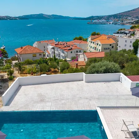 Paladium アパート *