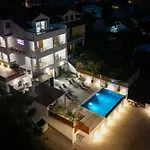 Apartment Paladium *